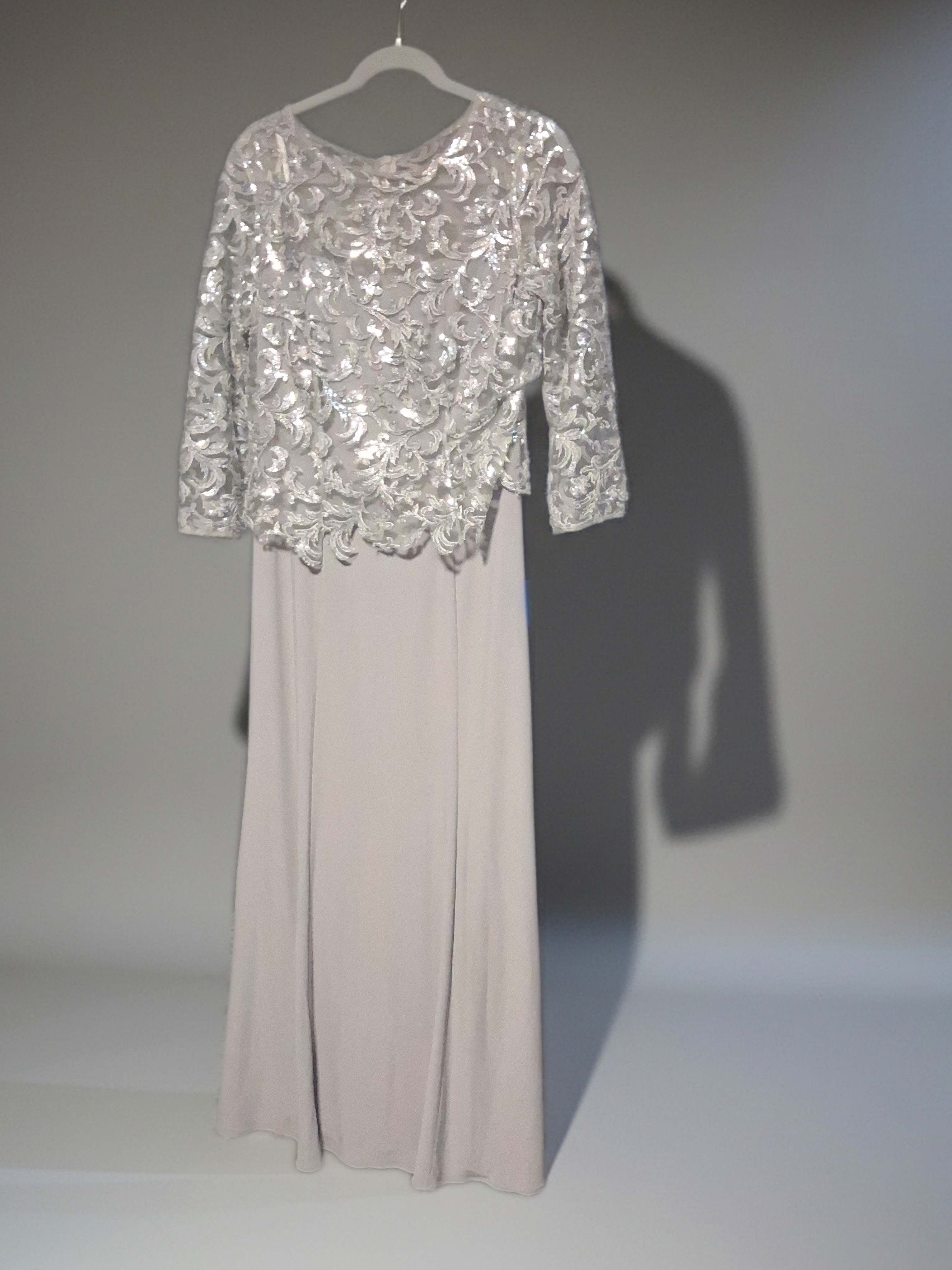 Cachet Silver Gray Dress Label Detail